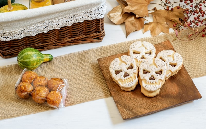 15 Creative Halloween Gift Basket Ideas for Friends