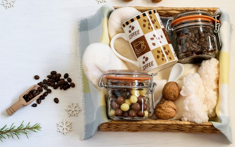 18 Halloween Boo Baskets for Women