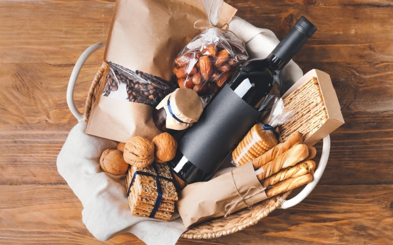 18 Halloween Boo Baskets for Women