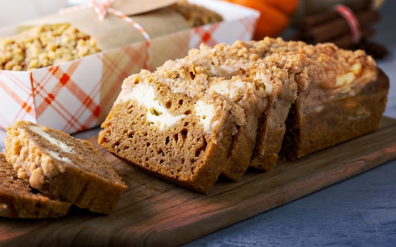Swirled Pumpkin Cream Cheese Bread